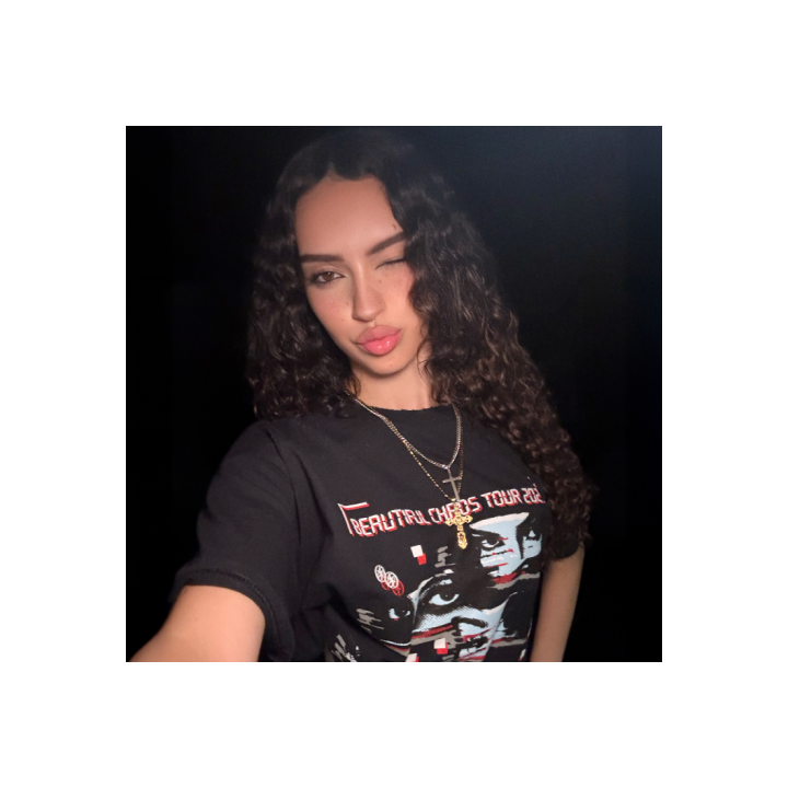 Distressed S/S T-shirt